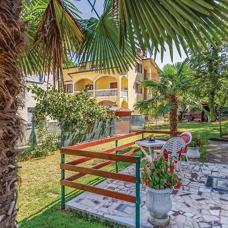 Cerova Iii Apartman Porec