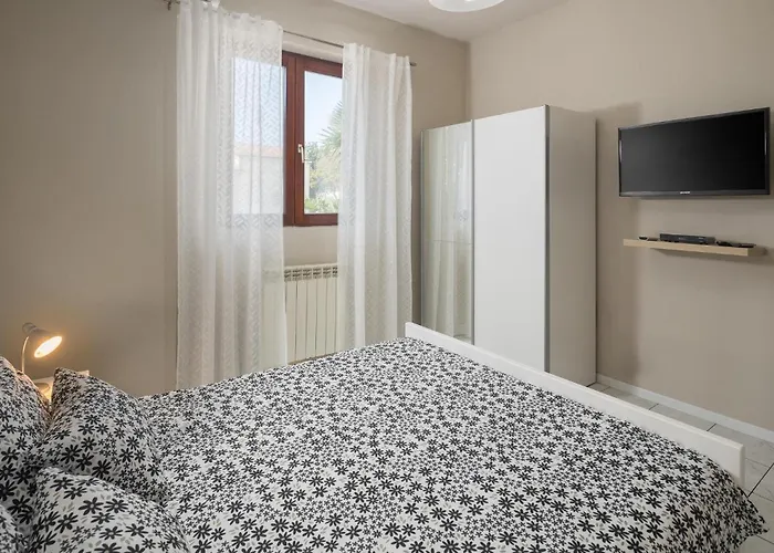 Cerova Iii Lejlighed